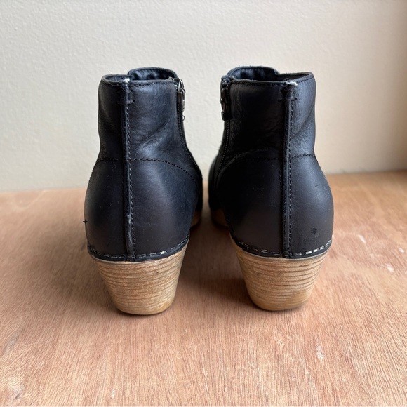 Dansko Black/Charcoal Gray Leather Clog Boots Natural Colored Heels 38/7.5-8 US - Picture 8 of 8